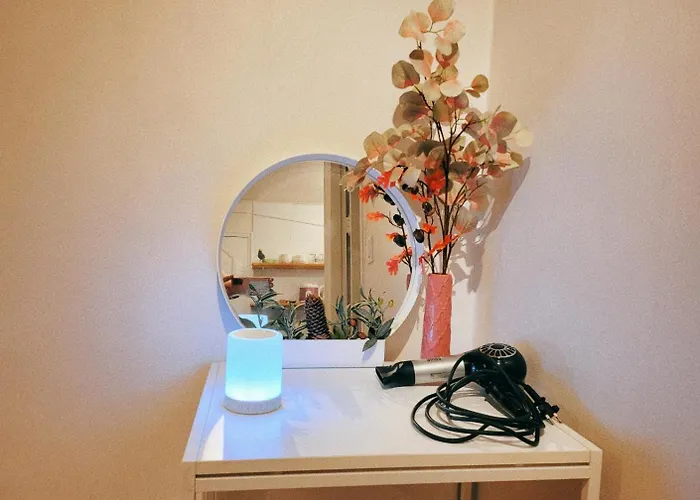 Qoom House